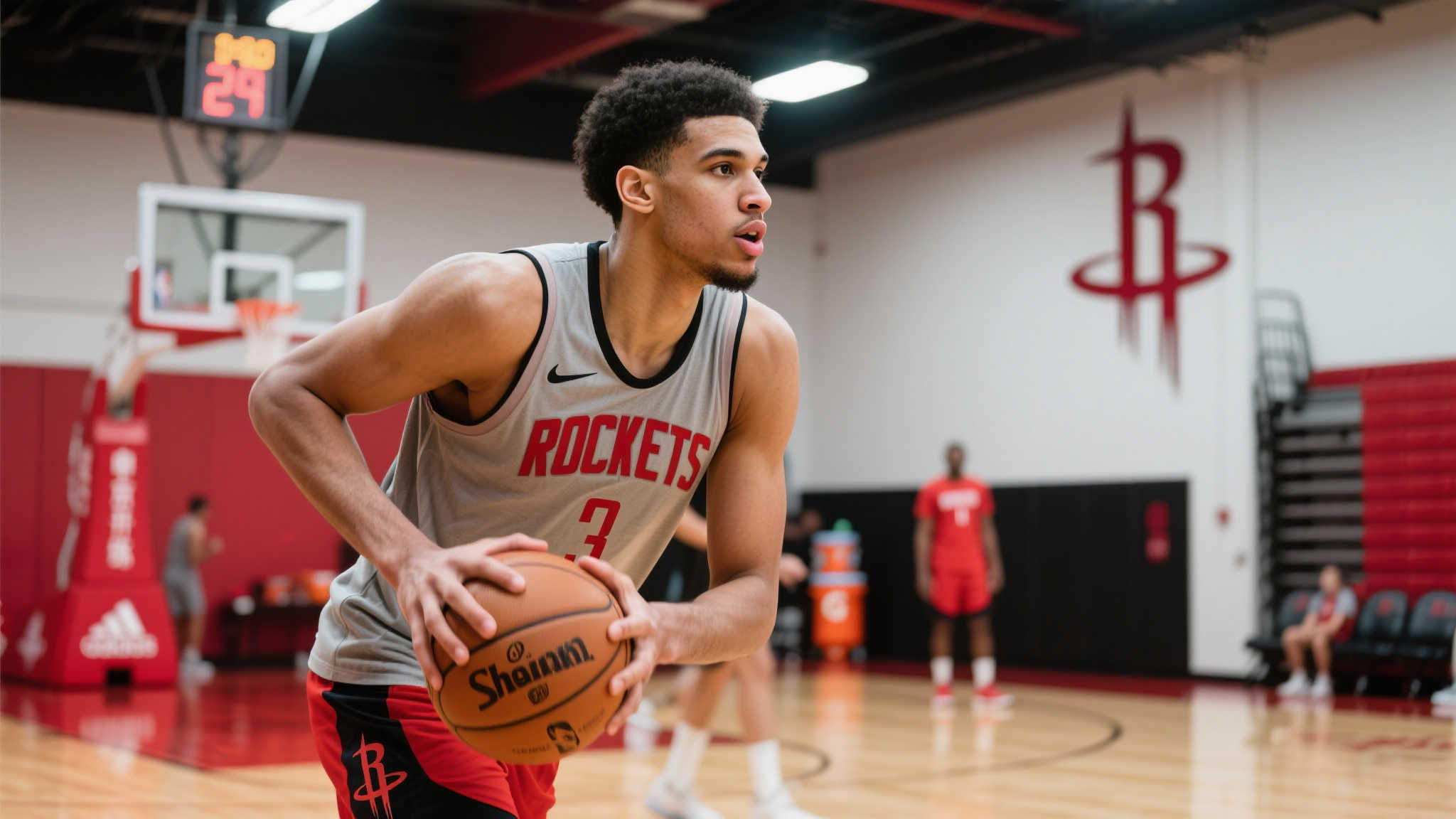 队友之间相 队友之间相